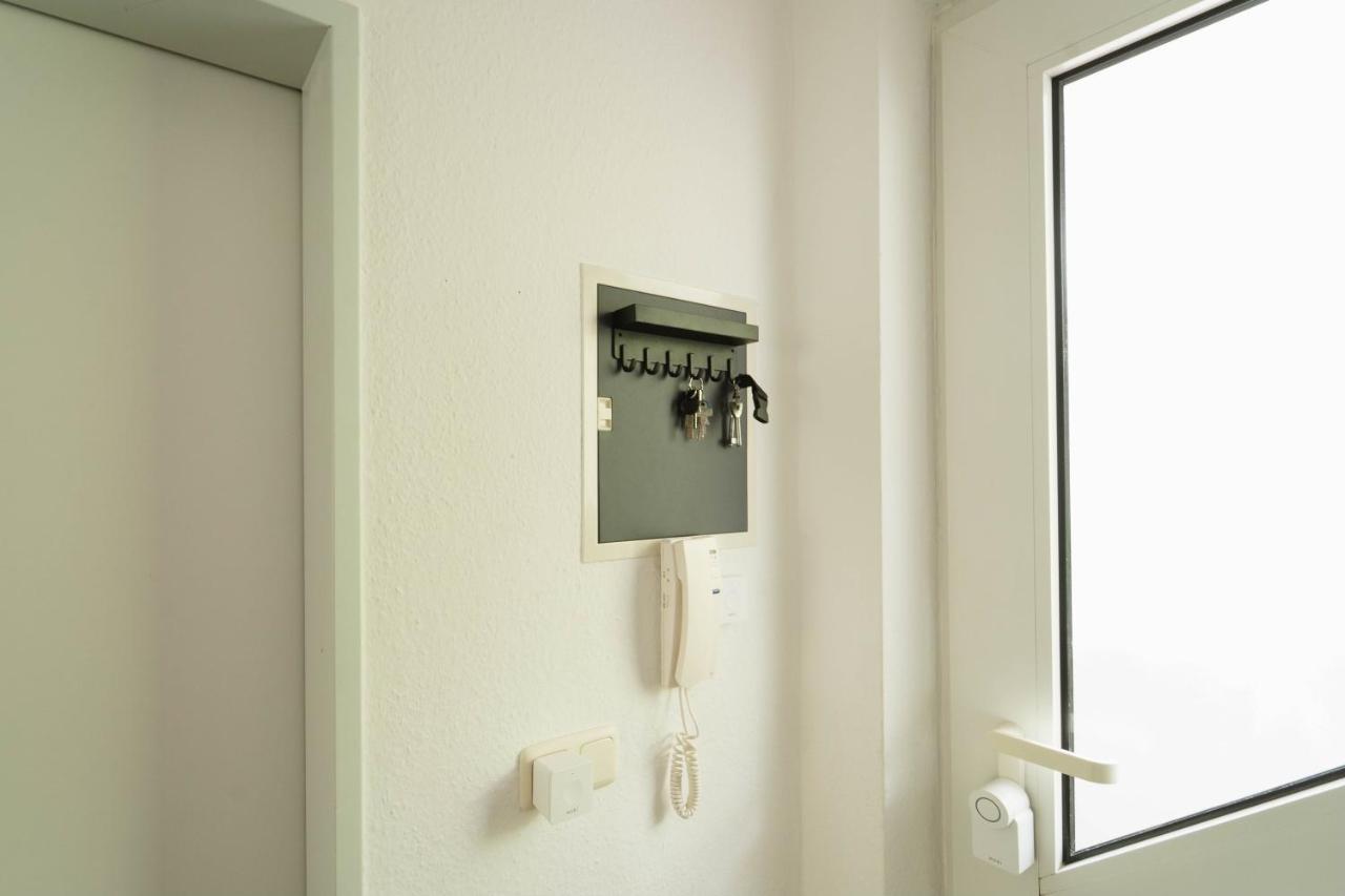Raum921 - Stilvolles Apartment - Wlan, Tiefgarage, Kueche, Netflix Magdeburg Exterior photo