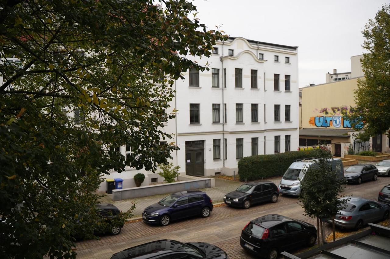 Raum921 - Stilvolles Apartment - Wlan, Tiefgarage, Kueche, Netflix Magdeburg Exterior photo